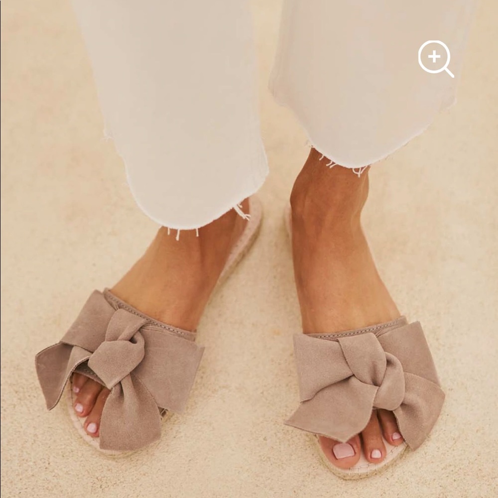 Manebi Sandals